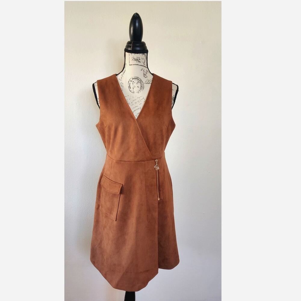 New Brown Faux Suede Mini Dress Sleeveless Size Size 8‎ V-Neck Lined